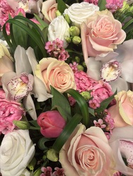 DESIGNER'S CHOICE VASE - VALENTINES